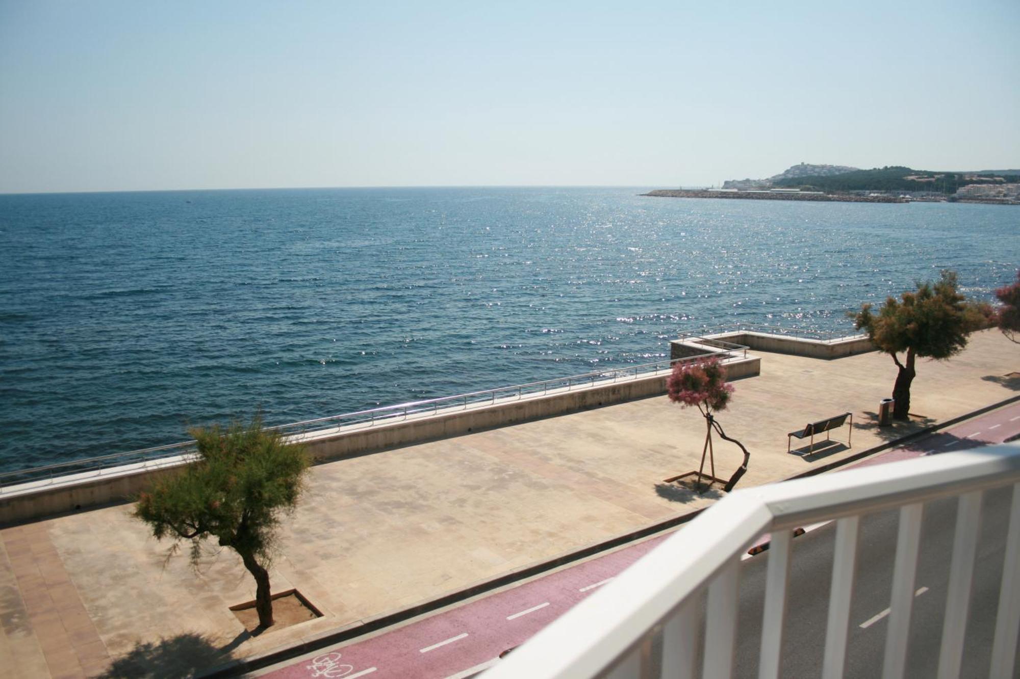 Rallye Hotel L'Escala Exterior foto